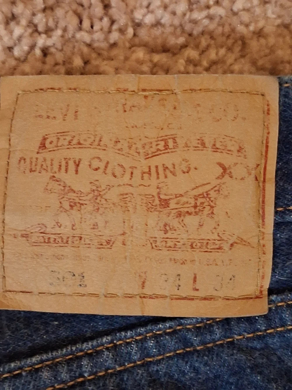 VINTAGE 1996 Levi's Men's Relaxed Fit Dark Blue Jeans